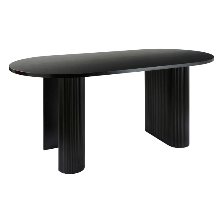 Mesa de comedor ovalada de madera con patas estriadas
