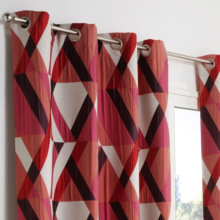 Deko-Vorhang mit geometrischem Muster