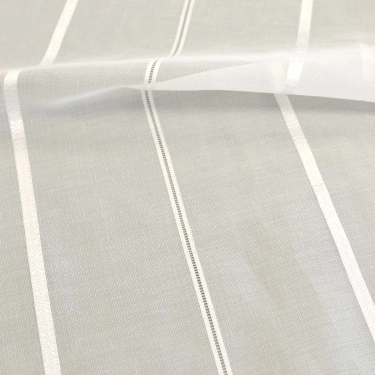 Tissu voile à rayures ajourées