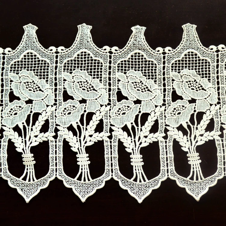 Brise bise macramé au bouquet fleuri