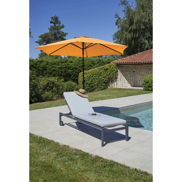 Parasol centrado y reclinable Ø 3 m en aluminio