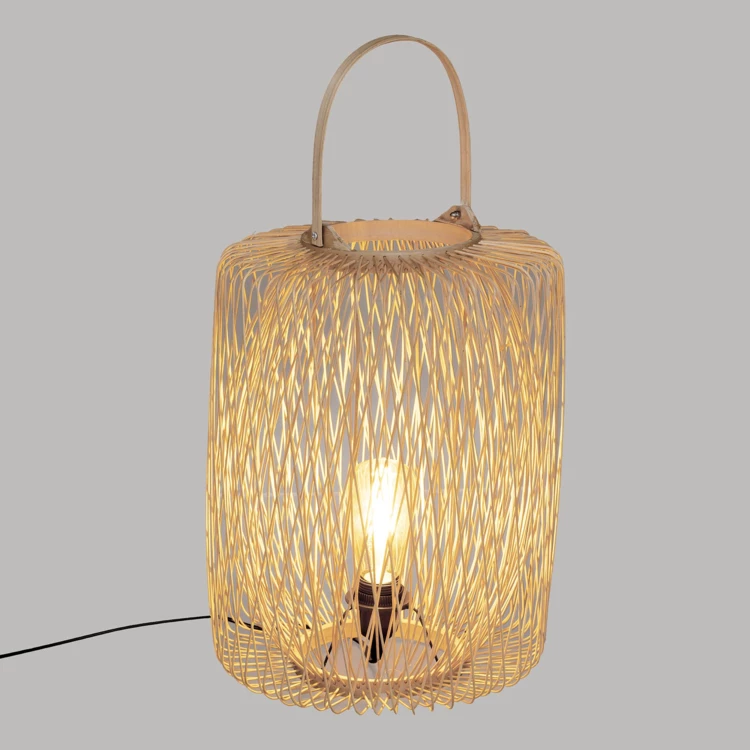 Lampe à suspendre en bambou ajouré