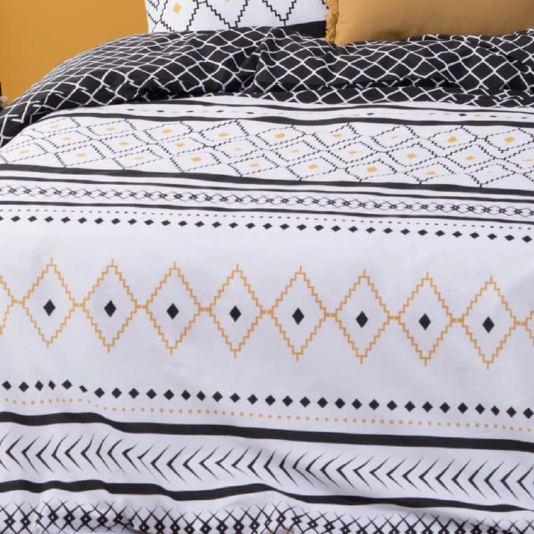 Parure de lit en percale de coton et motifs graphiques