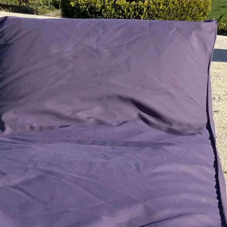 Matelas bain de soleil à microbilles