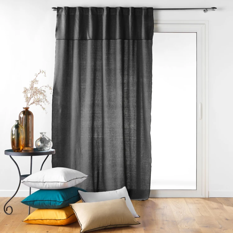 Voile Vorhang aus recycelter Baumwolle mit verdeckten Schlaufen