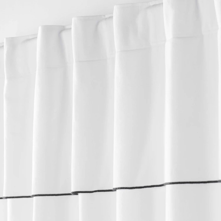 Voile Vorhang aus recycelter Baumwolle mit verdeckten Schlaufen