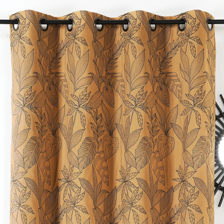 Vorhang mit stilisierten Blättern