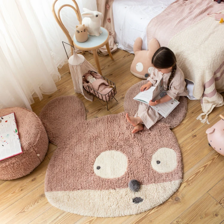 Tapis lavable en laine mademoiselle souris