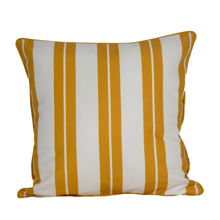 Coussin extérieur à rayures