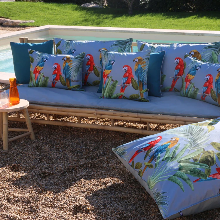 Coussin outdoor imprimé perroquets