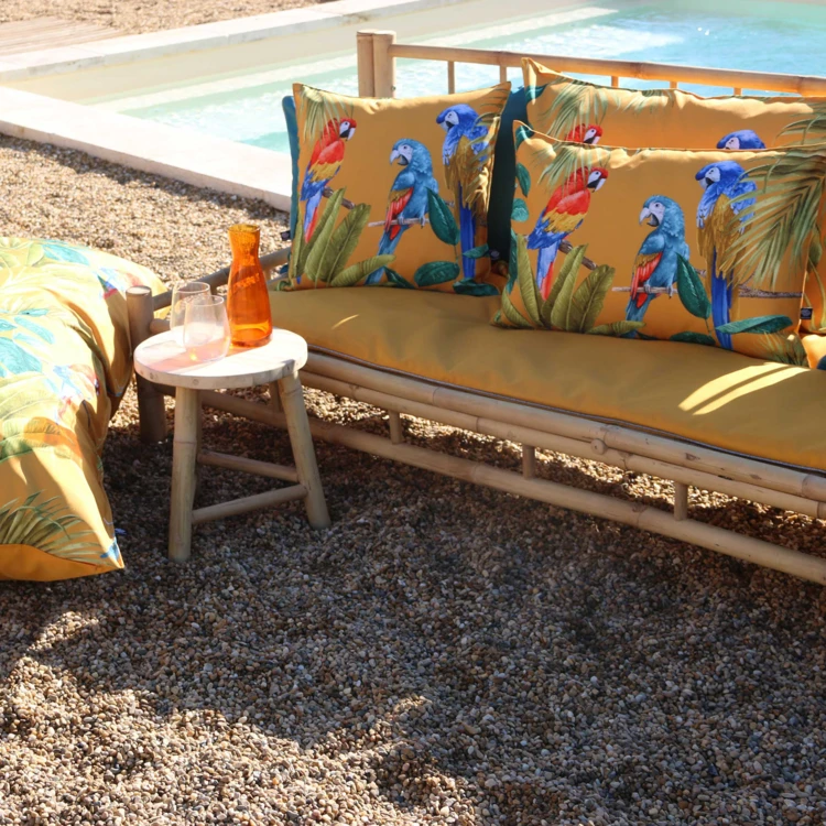Coussin outdoor imprimé perroquets