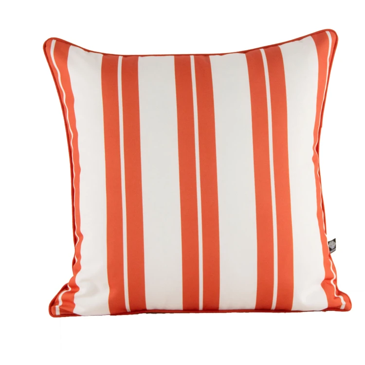 Coussin extérieur à rayures