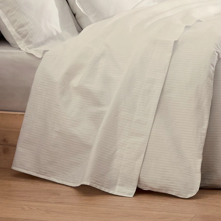 Bettdeckenbezug im Stil eines Luxushotels
