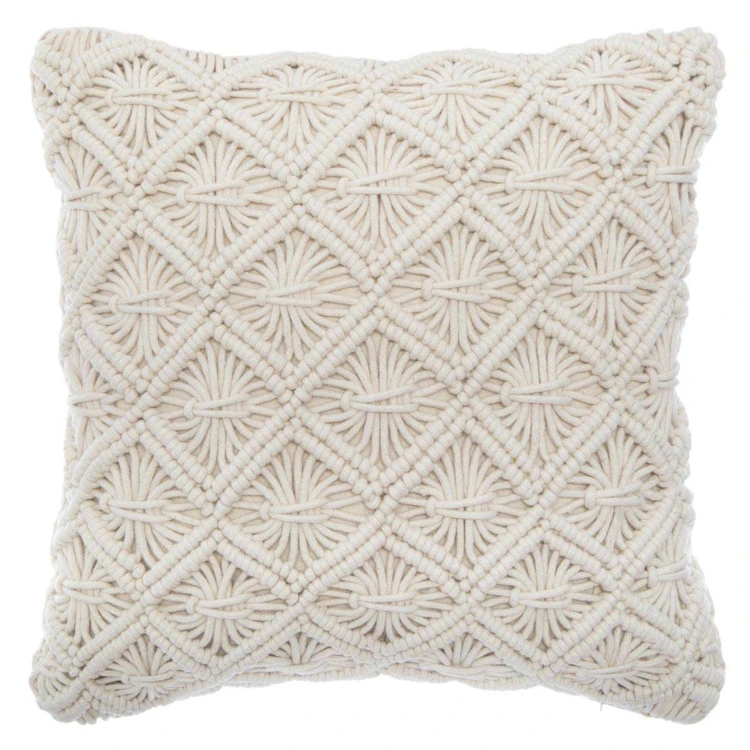 Coussin déhoussable en macramé