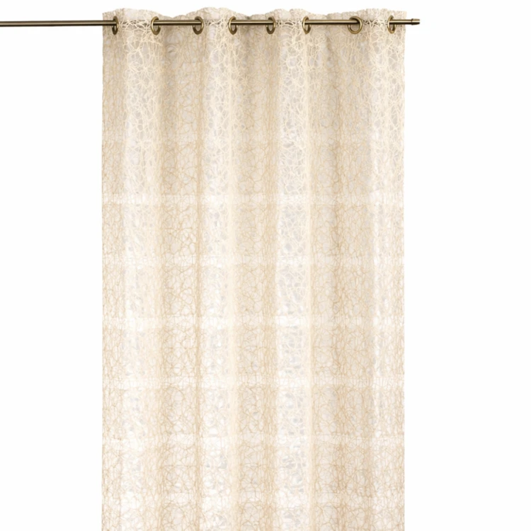 Vorhang aus einem Stricknetz