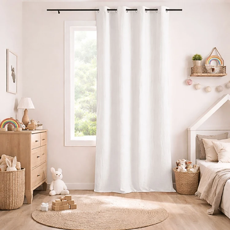 Cortina em tela de gaze de algodão com ilhós