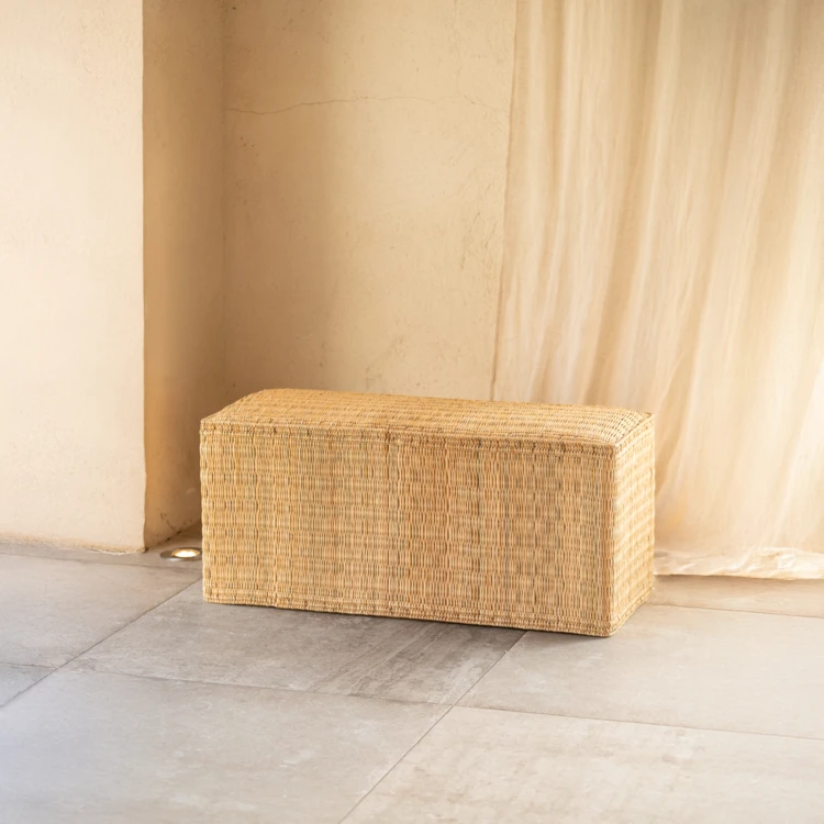 Banc en paille tressée fait main