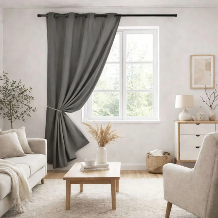 Cortina 100% ocultante visto en el programa de televisión D&CO!