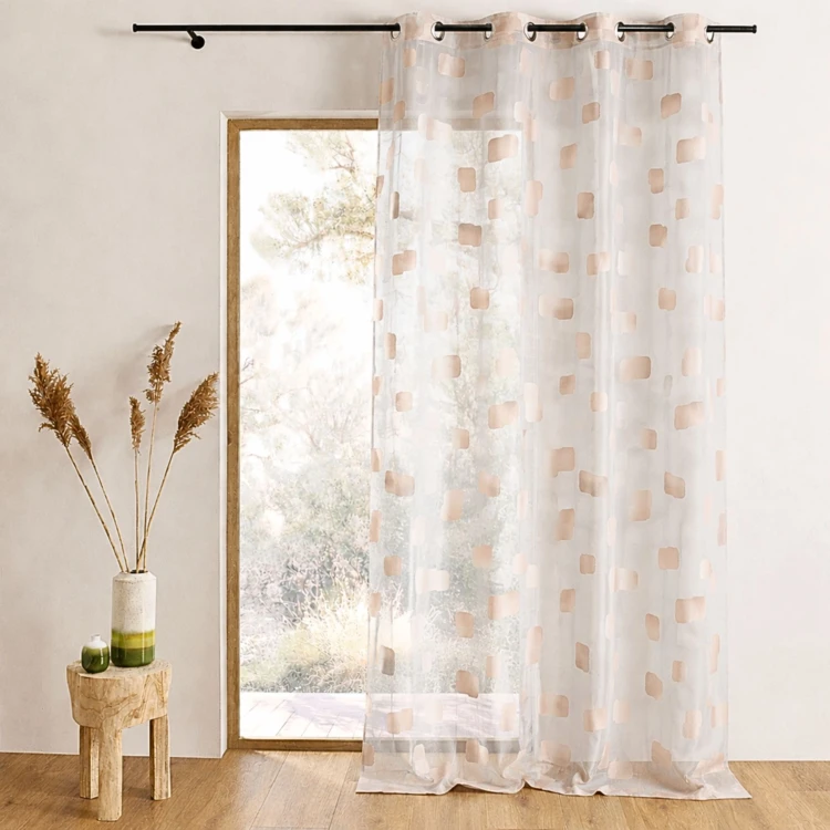 Visillo de organza jacquard y ladrillos coloridos