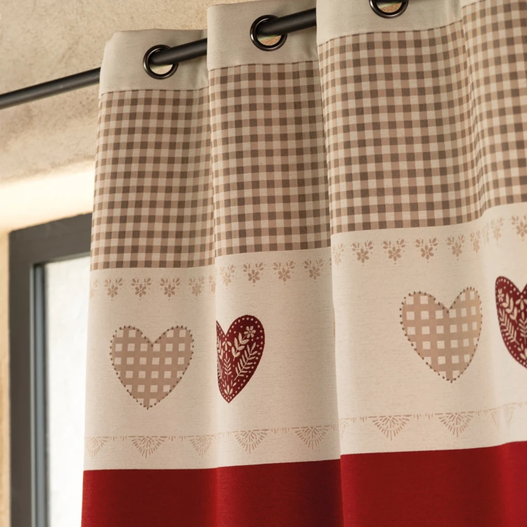 Tenda jacquard con occhielli, parte superiore a quadri vichy e motivi a cuor