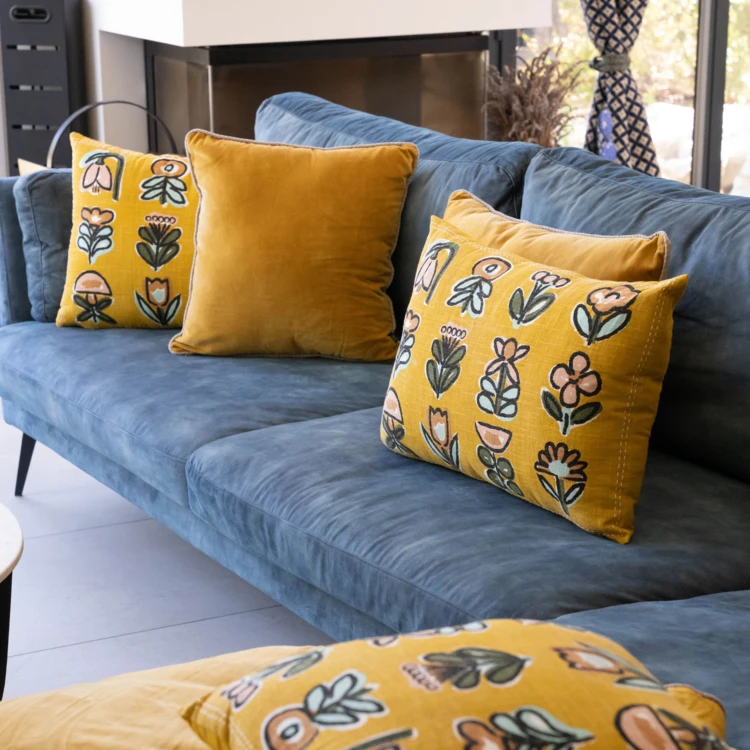 Coussin motif fleur design