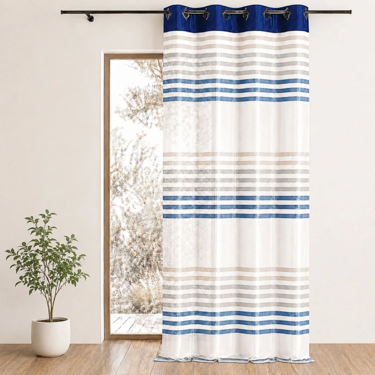Tenda in organza a righe colorate