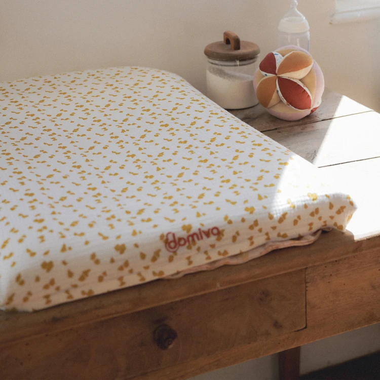 Matelas à langer avec housse réversible Safari