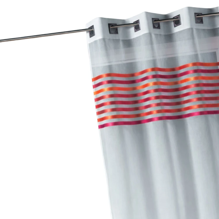 Voilage étamine parement tissé dans le haut