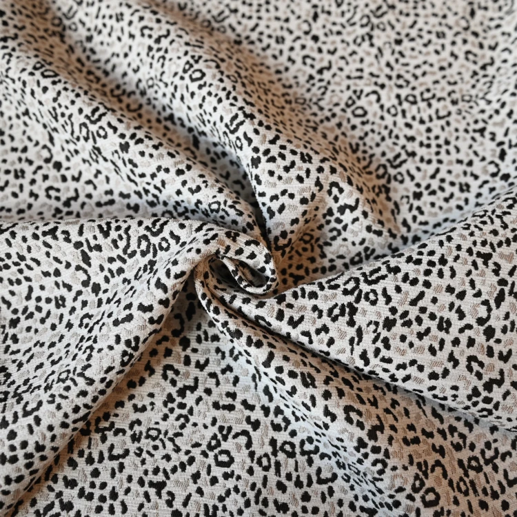 Tissu jacquard ameublement  motif panthère