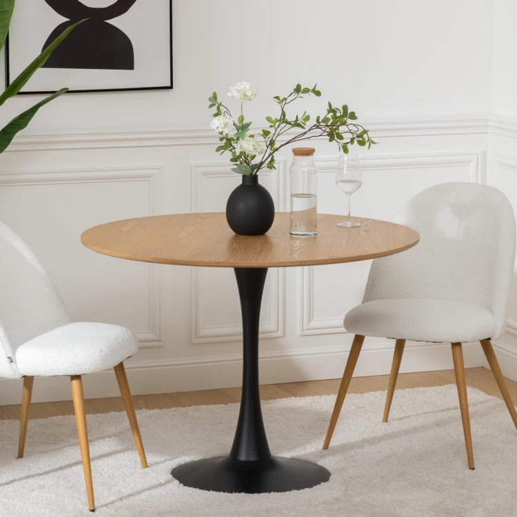 Ronde eettafel met houtlook
