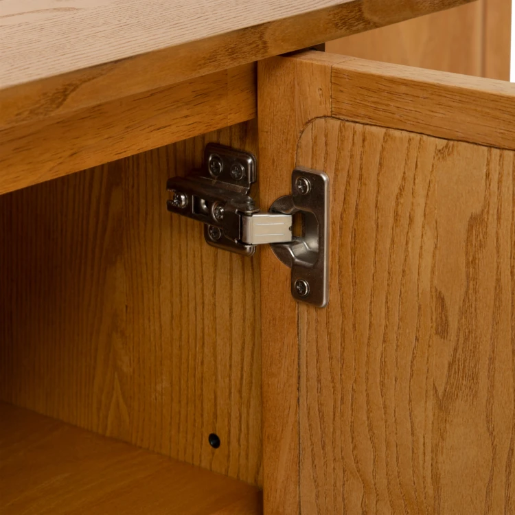 Aparador de madera de 4 puertas con mimbre