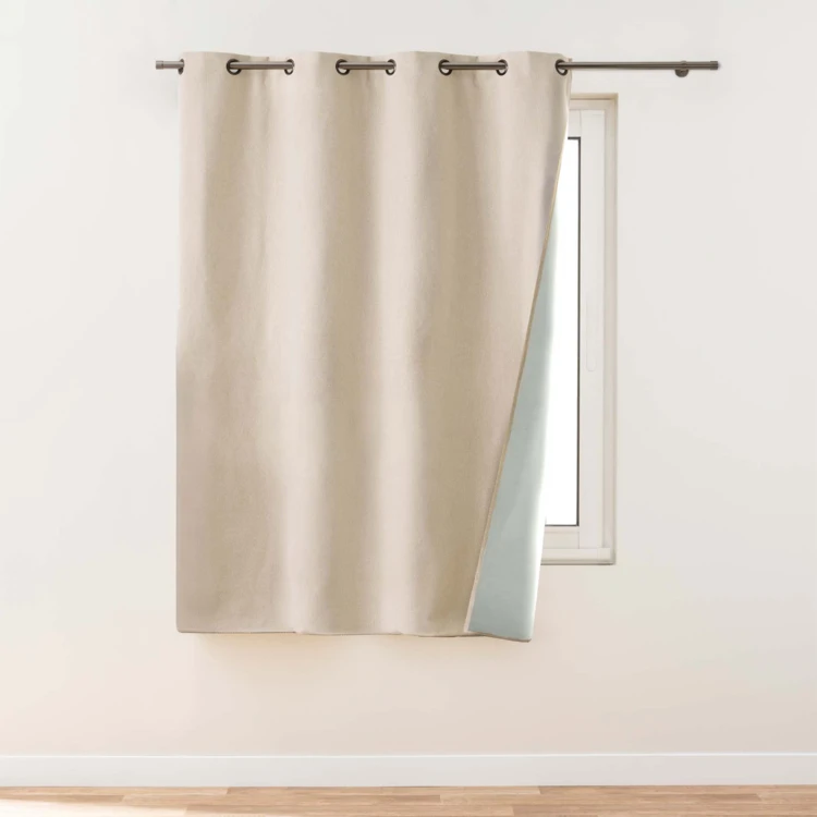 Rideau 100% occultant à œillets en tissu uni