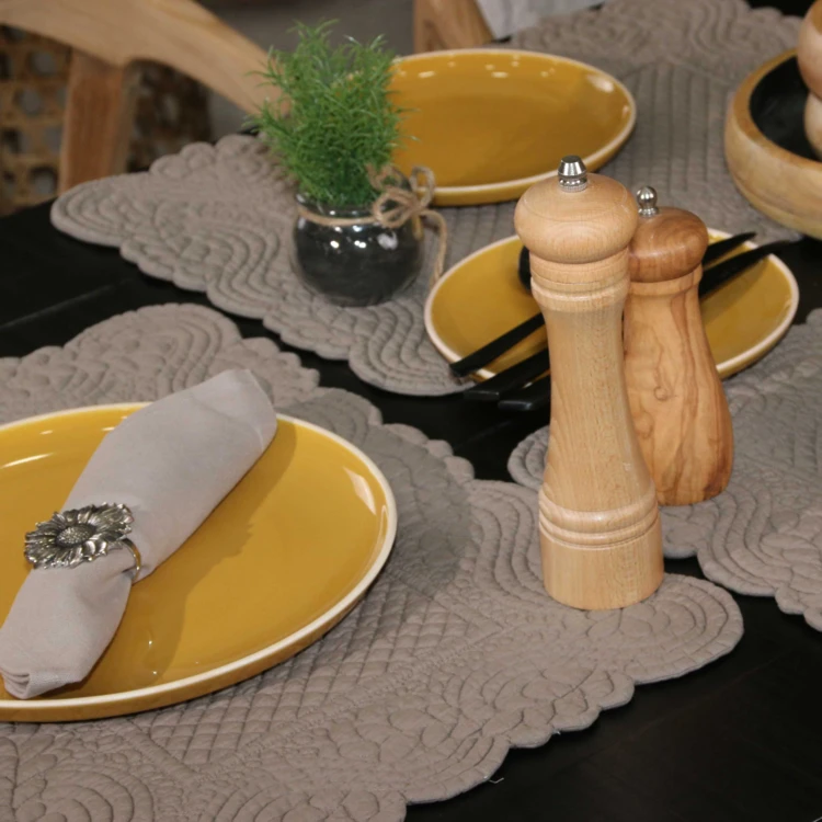 Set de table en boutis matelassé