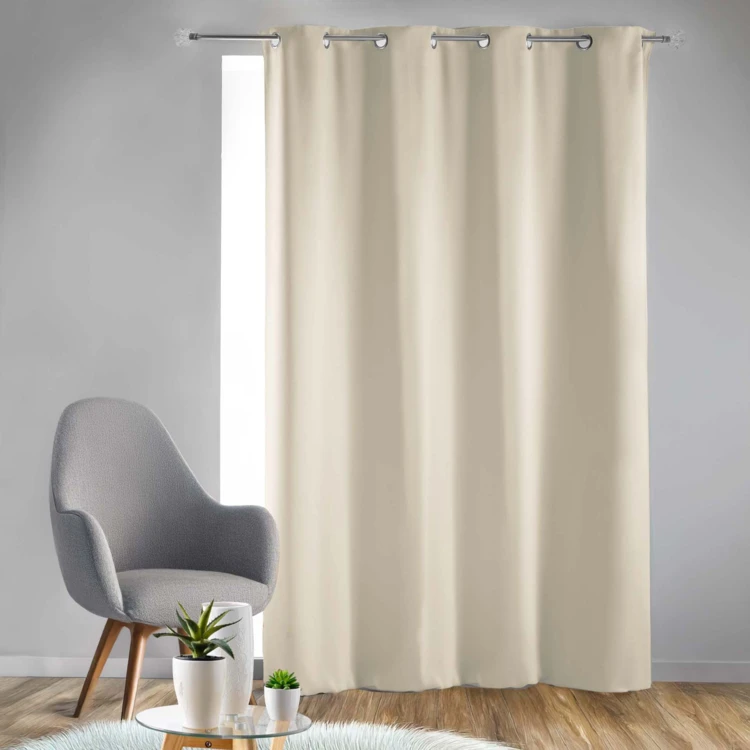 Rideau occultant uni à oeillets