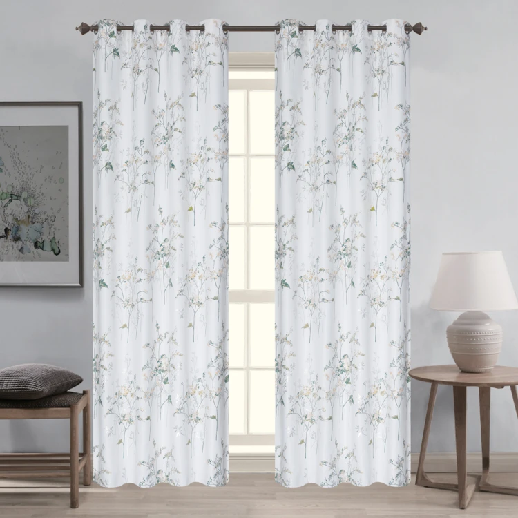 Par de cortinas opacas con ojales y estampado vegetal