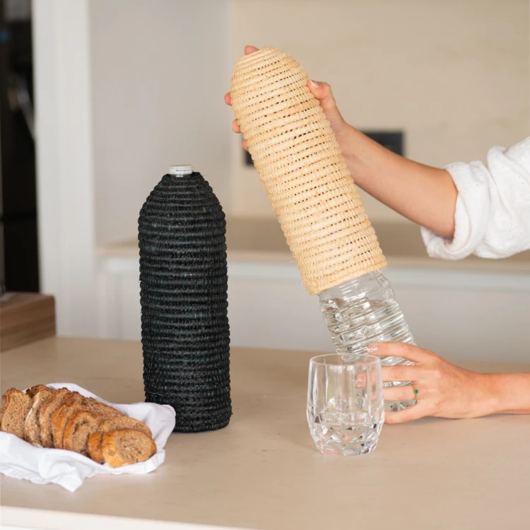Cache bouteille en paille