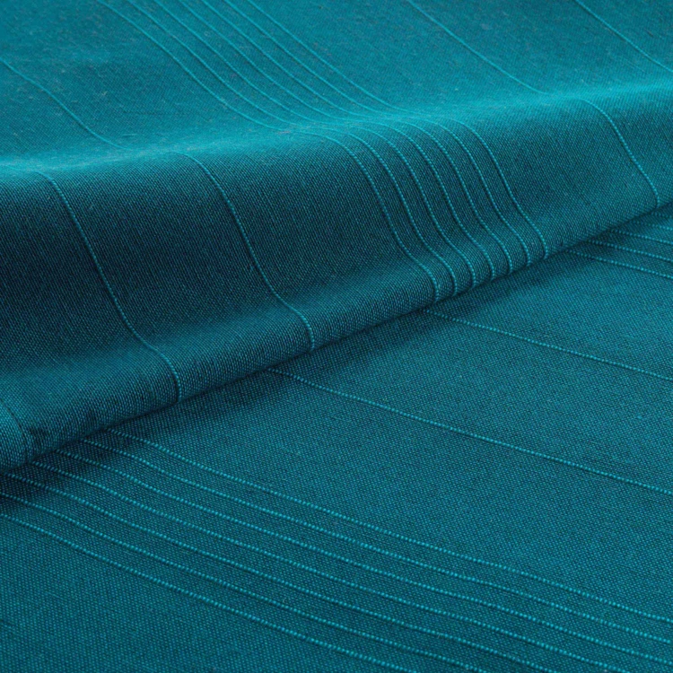 Plaid uni en polycoton pour canapé ou lit