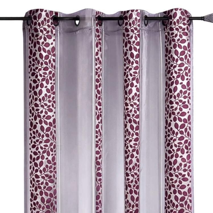 Organzavorhang mit einem Jacquard Blumenmotiv