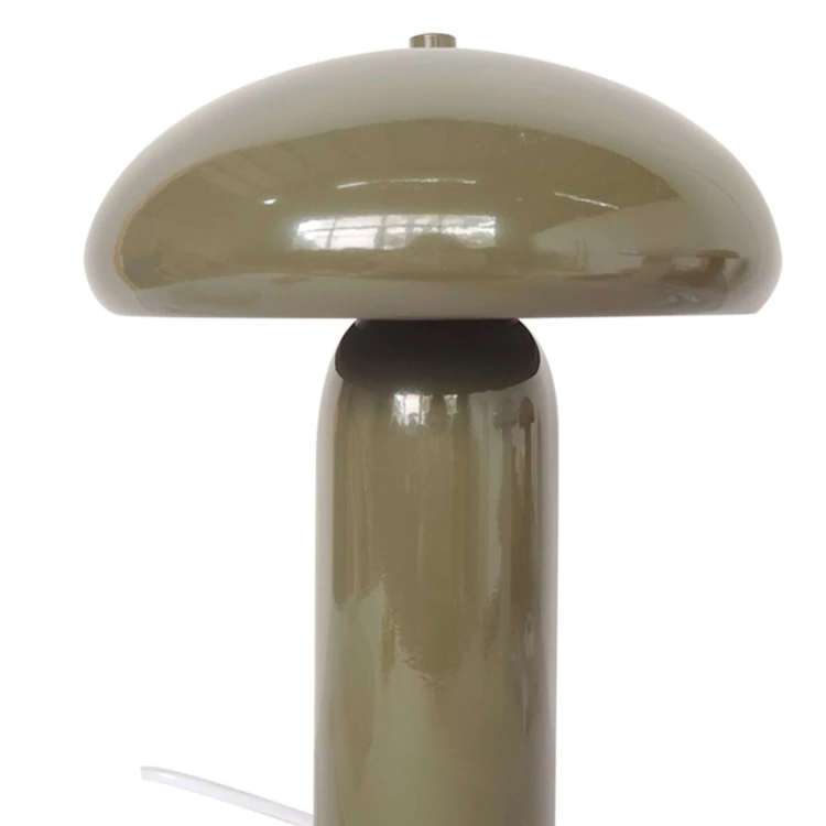 Dekorative Lampe aus Metall mit abgerundetem Design