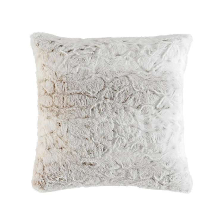 Coussin imitation fourrure