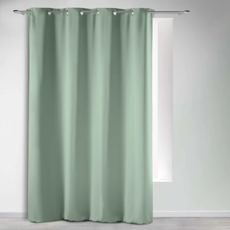 Rideau occultant uni à oeillets