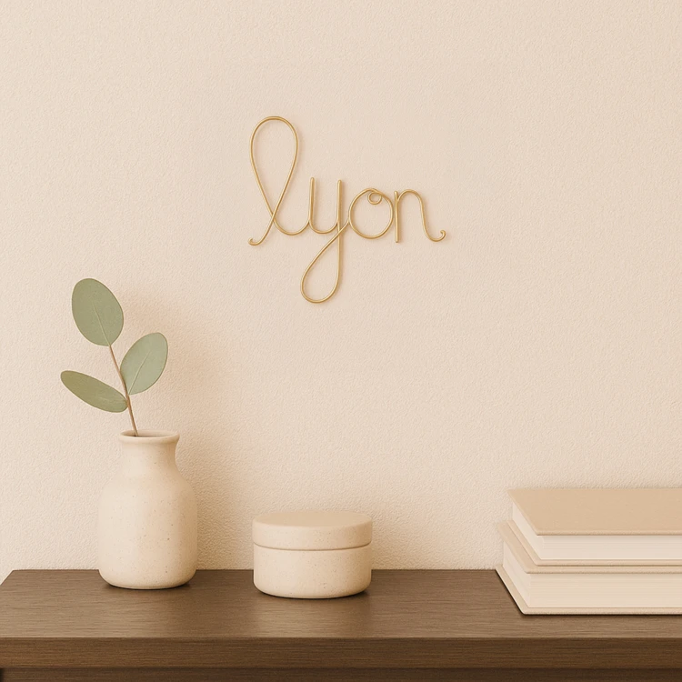 Palabra de alambre de latón "LYON