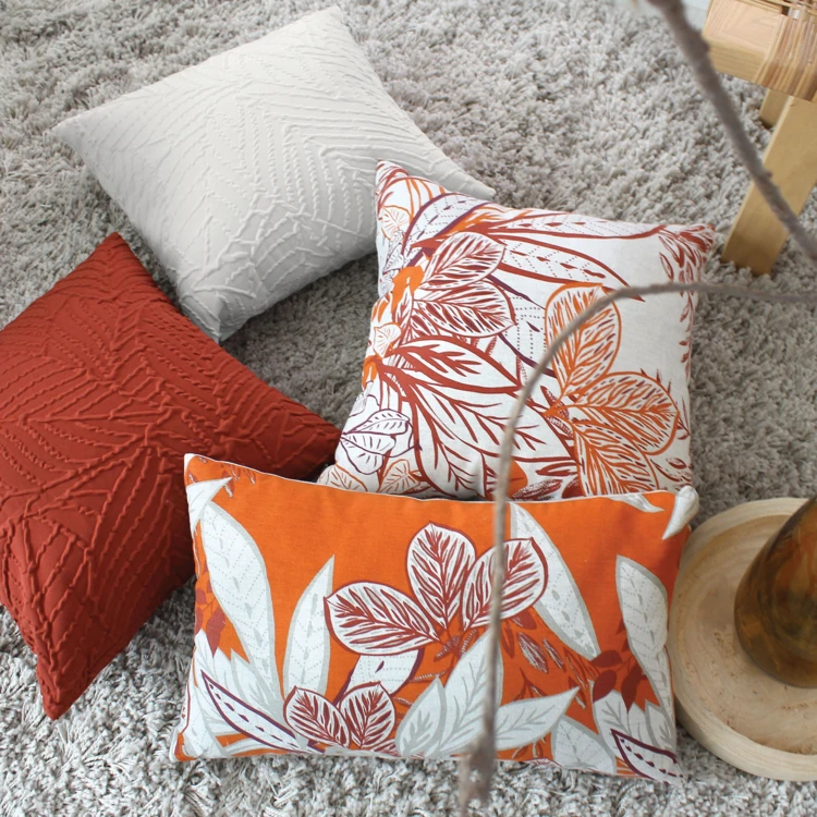 Coussin carré feuillage aspect gaufré