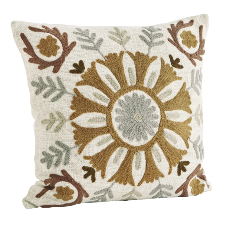 Housse de coussin en coton brodé à motifs floraux