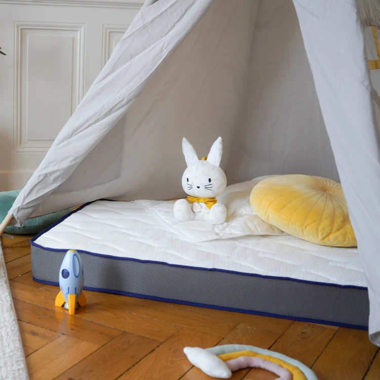 Matelas bébé ergonomique et ultra respirant