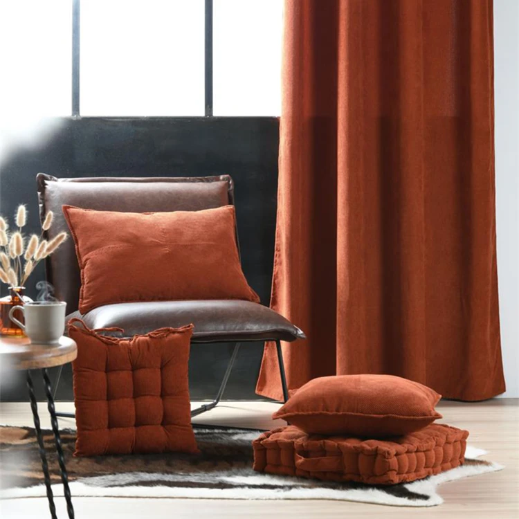 Quadratisches Sitzkissen aus Kord