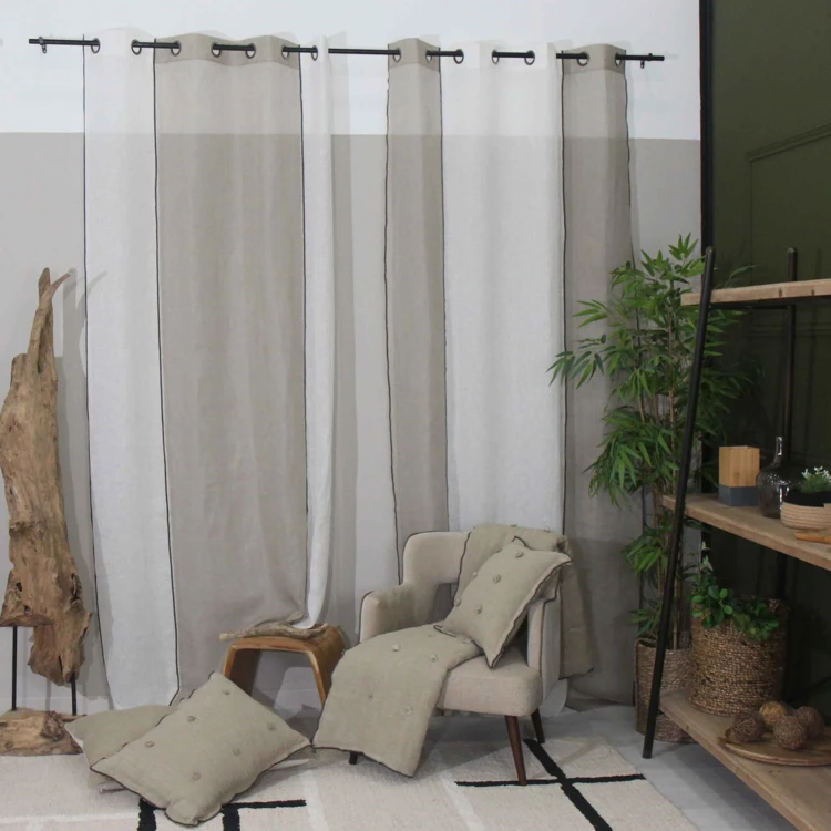 Voilage en lin à œillets