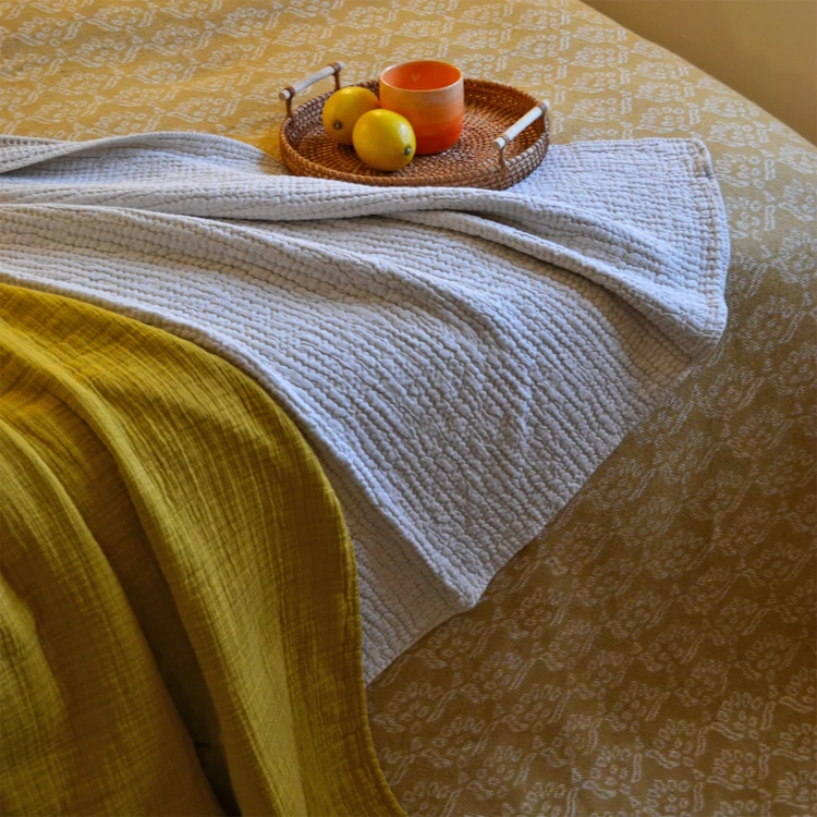 Colcha em jacquard floral