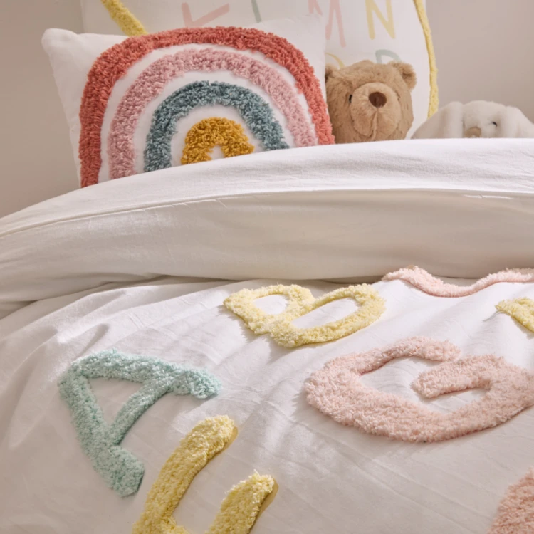 Parure de lit enfant 2 pièces coton tufté alphabet housse + taie