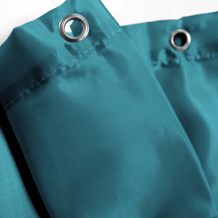 Cortina de duche simples com ganchos